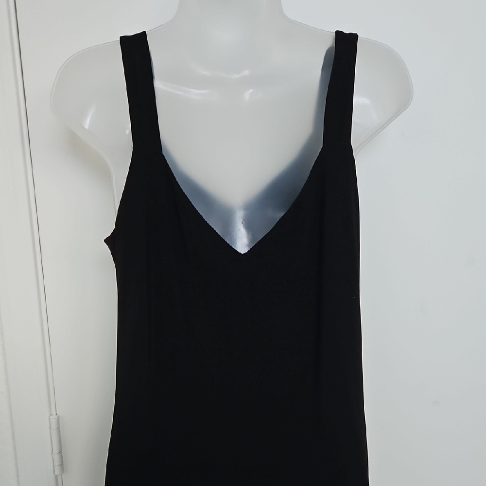 NWT White House Black Market Black and White Sheath Dress V-Neck Floral Detail - Picture 6 of 8